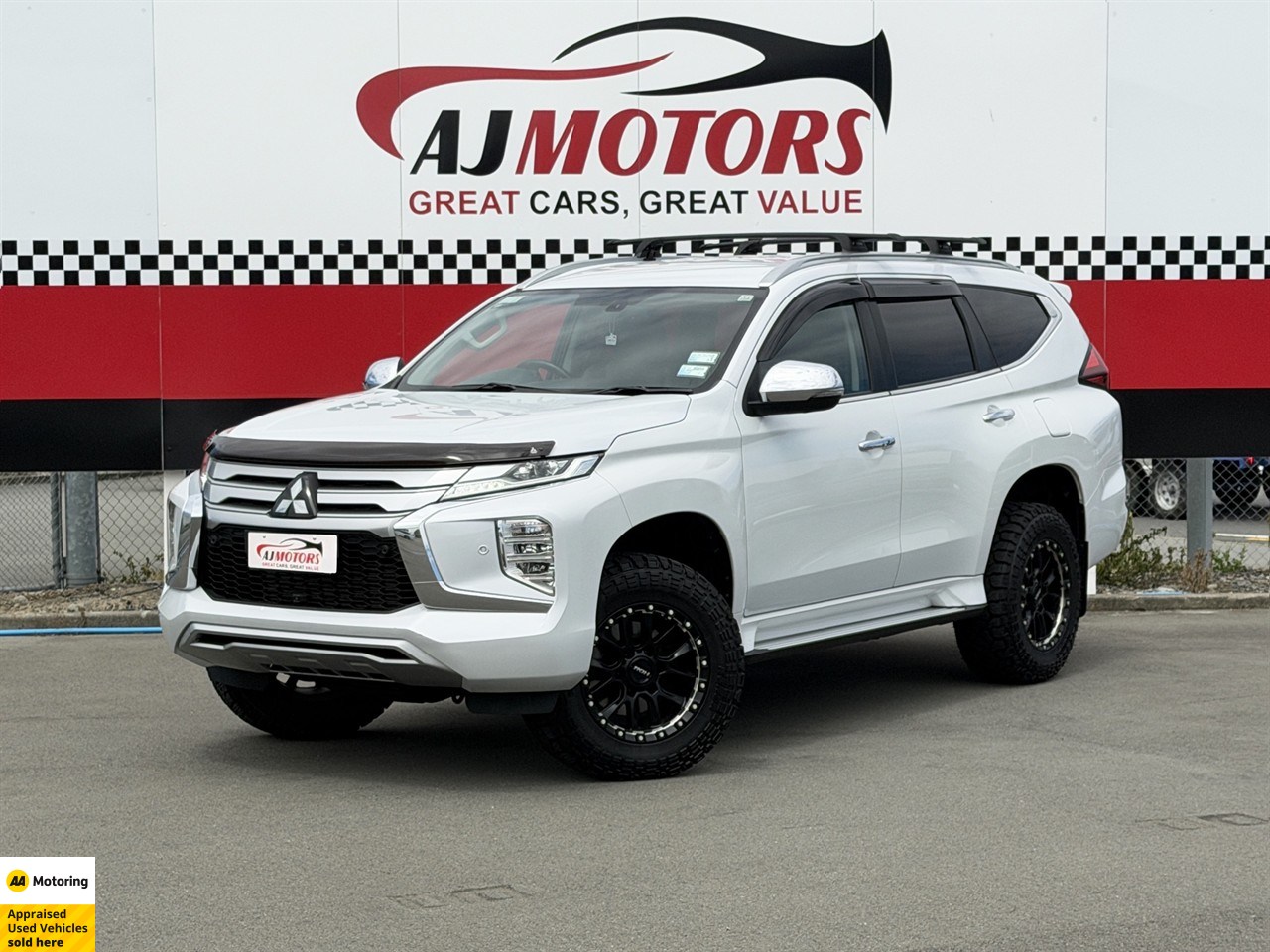 2022 Mitsubishi Pajero Sport