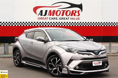 2017 Toyota C-HR - Thumbnail
