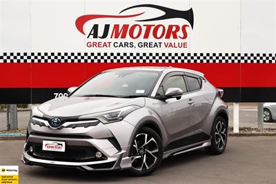 2017 Toyota C-HR - Thumbnail