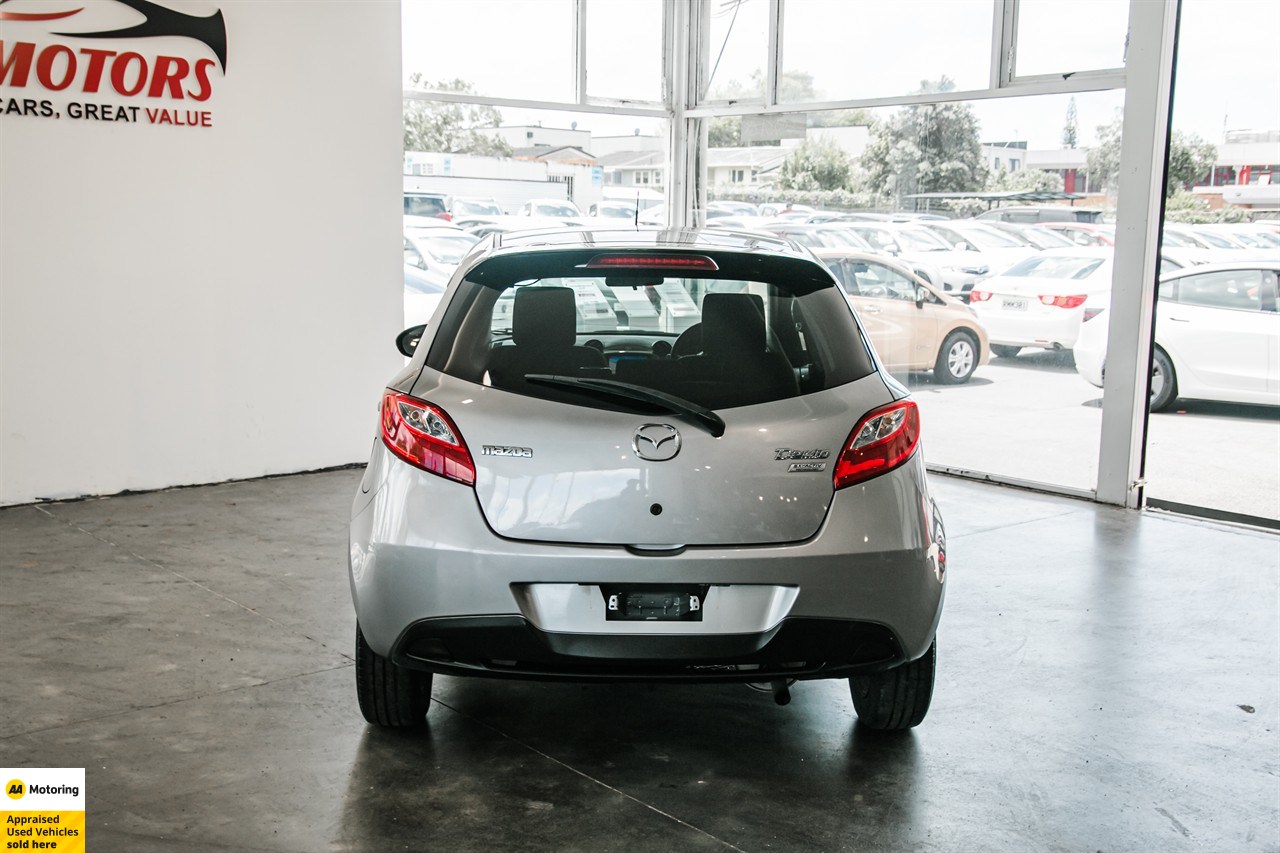 2014 Mazda Demio