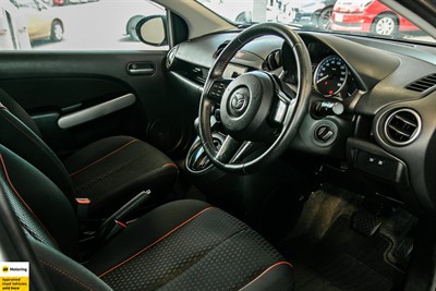 2014 Mazda Demio - Thumbnail