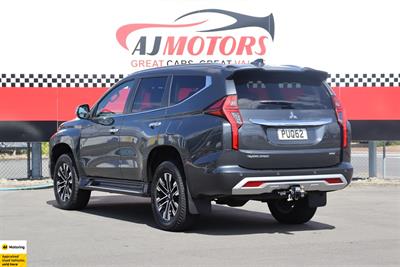 2023 Mitsubishi Pajero Sport - Thumbnail