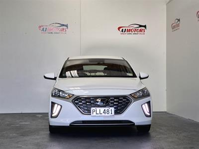 2022 Hyundai IONIQ - Thumbnail