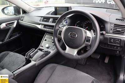 2012 Lexus CT200H - Thumbnail