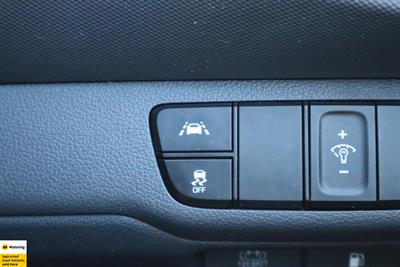 2022 Hyundai IONIQ - Thumbnail