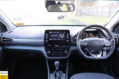 2022 Hyundai IONIQ - Thumbnail