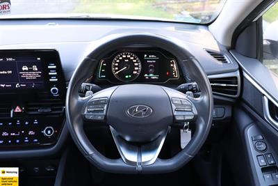 2022 Hyundai IONIQ - Thumbnail