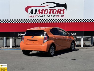 2015 Toyota Aqua - Thumbnail