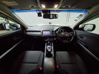 2017 Honda Vezel - Thumbnail