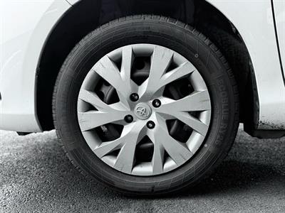 2018 Toyota Yaris - Thumbnail