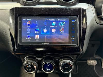 2017 Suzuki Swift - Thumbnail