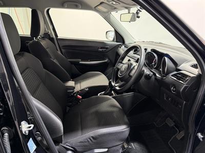 2017 Suzuki Swift - Thumbnail