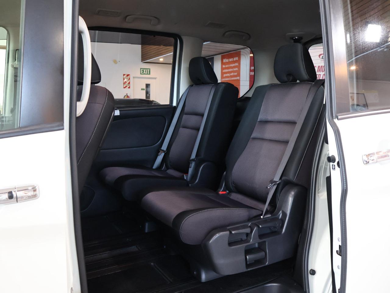 2016 Nissan Serena