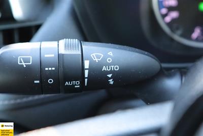 2019 Toyota RAV4 - Thumbnail