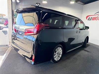 2020 Toyota Alphard - Thumbnail