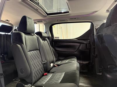 2020 Toyota Alphard - Thumbnail