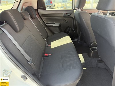 2020 Suzuki Swift - Thumbnail