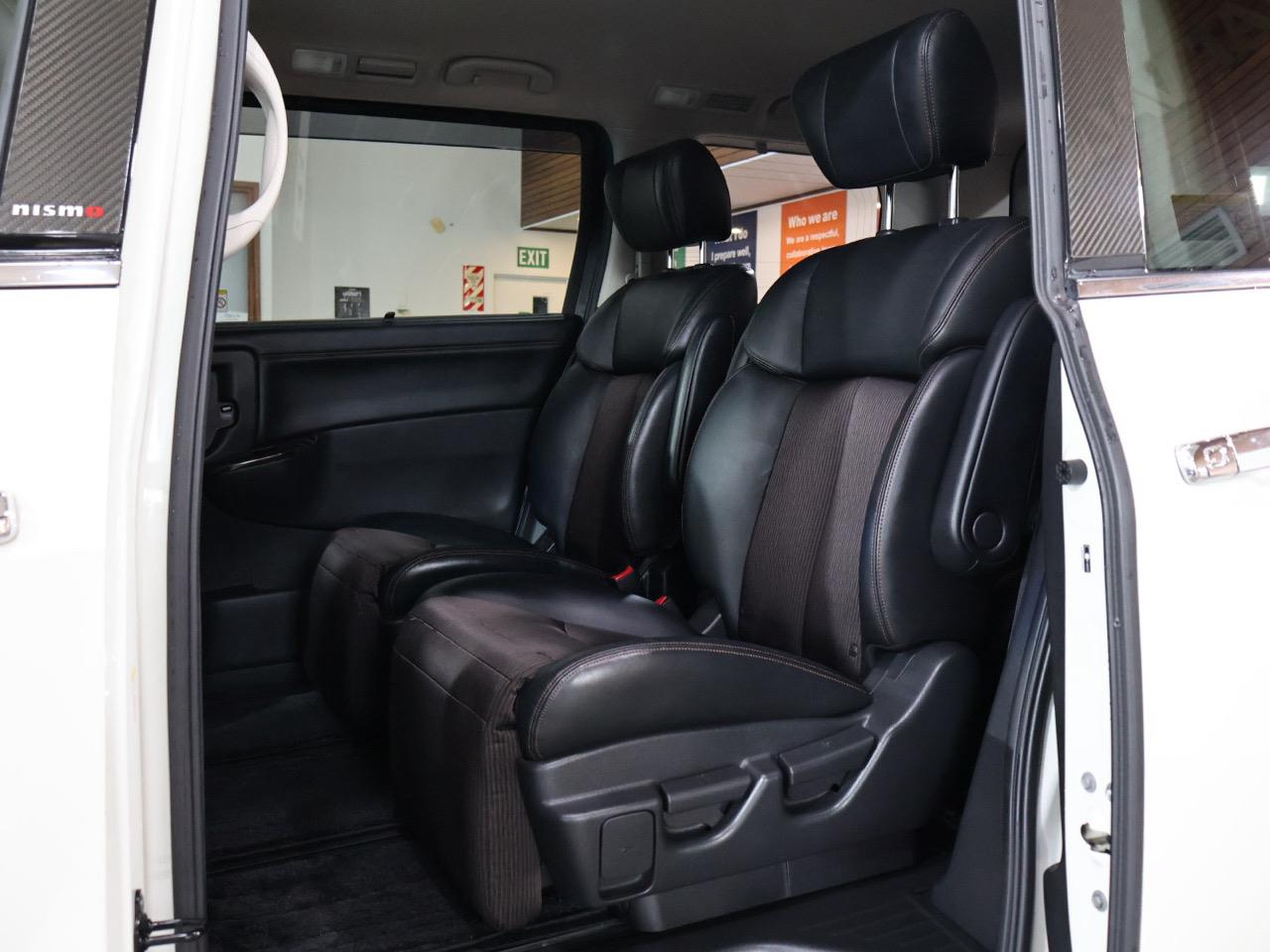2015 Nissan Elgrand