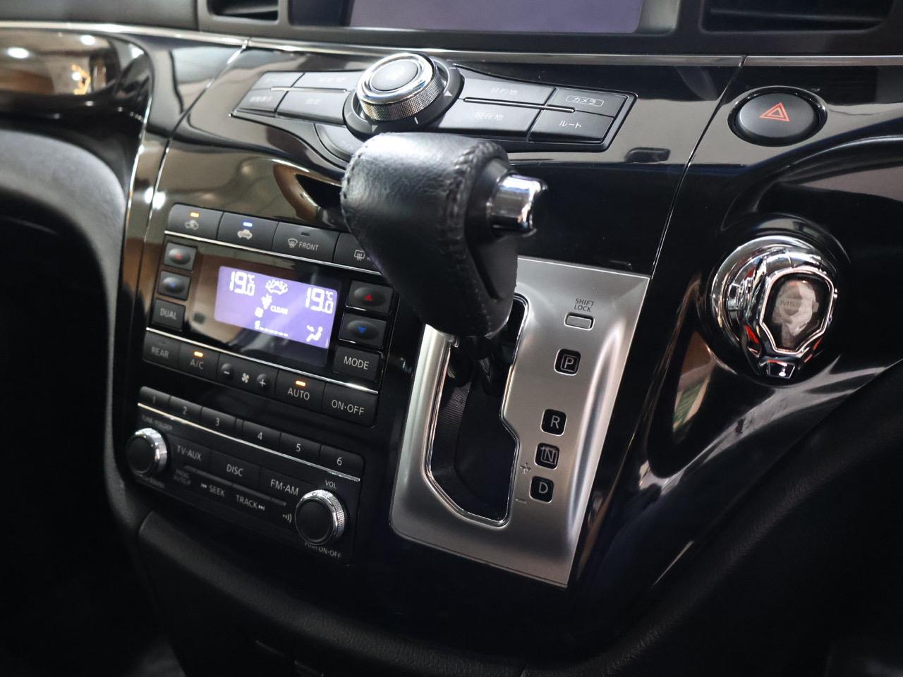 2015 Nissan Elgrand