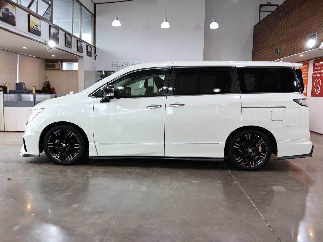 2015 Nissan Elgrand