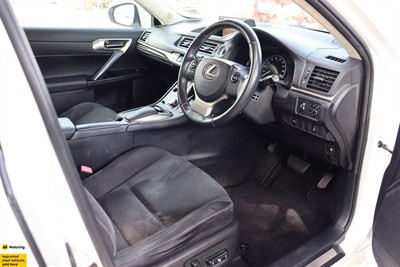 2014 Lexus CT - Thumbnail