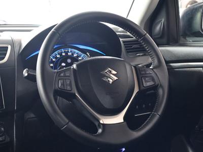 2015 Suzuki Swift - Thumbnail