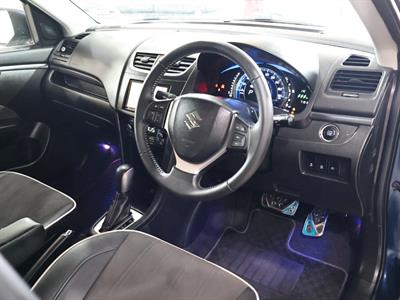 2015 Suzuki Swift - Thumbnail
