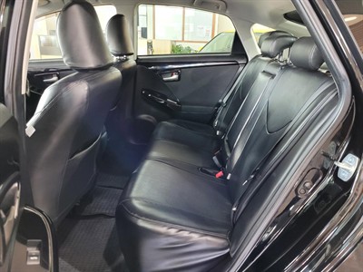 2014 Toyota Prius - Thumbnail