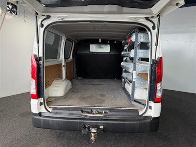 2020 Toyota Hiace - Thumbnail