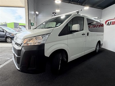 2020 Toyota Hiace - Thumbnail