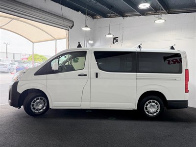 2020 Toyota Hiace - Thumbnail