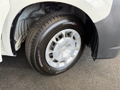 2020 Toyota Hiace - Thumbnail