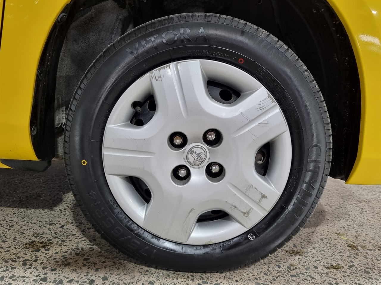 2014 Toyota Vitz