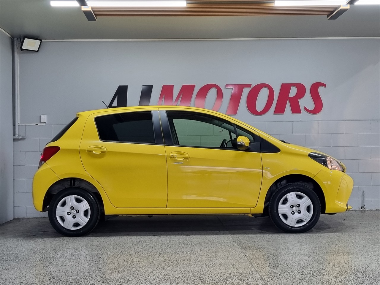 2014 Toyota Vitz
