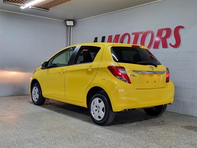 2014 Toyota Vitz - Thumbnail