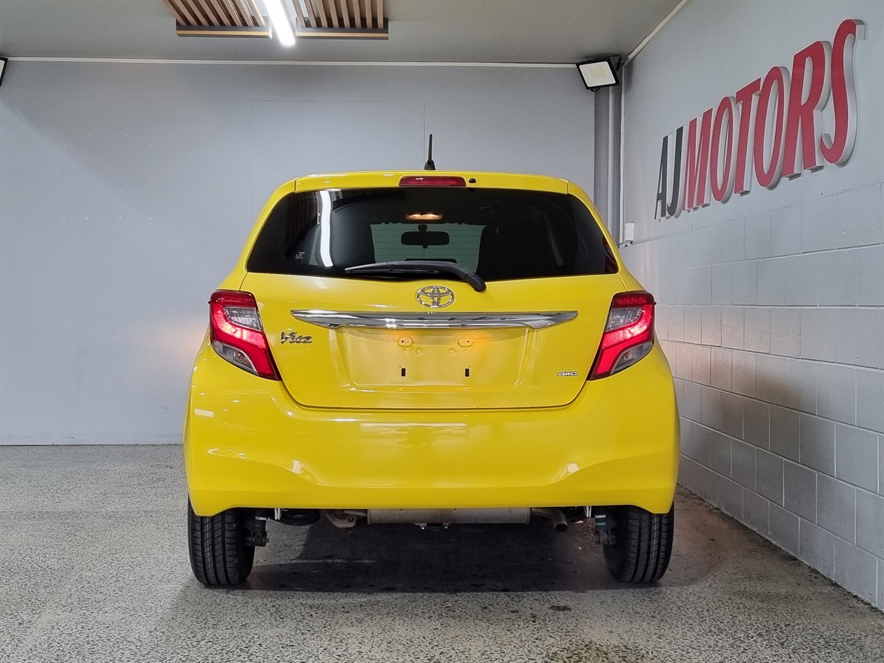 2014 Toyota Vitz
