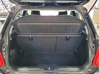 2021 Suzuki Swift - Thumbnail