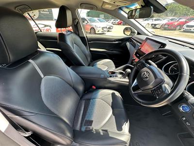 2022 Toyota Camry - Thumbnail