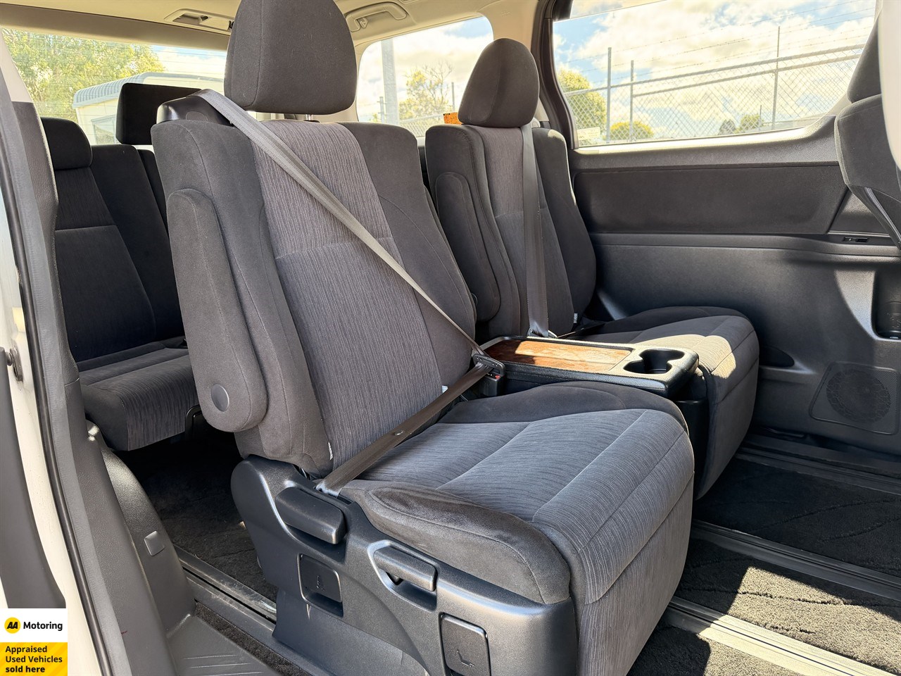 2012 Toyota Vellfire