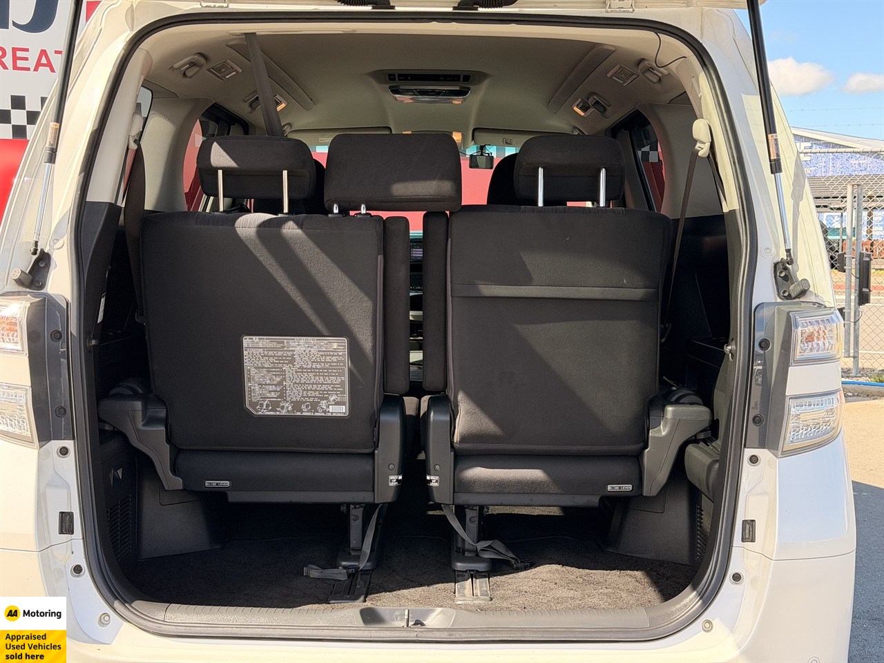 2012 Toyota Vellfire