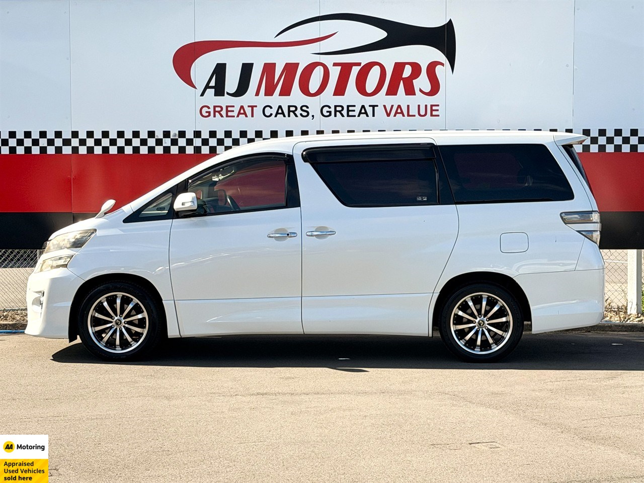 2012 Toyota Vellfire