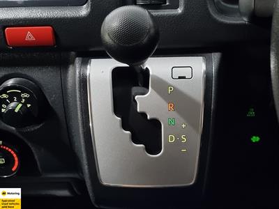 2020 Toyota Hiace - Thumbnail