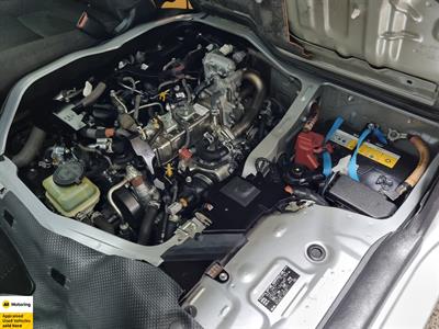 2020 Toyota Hiace - Thumbnail