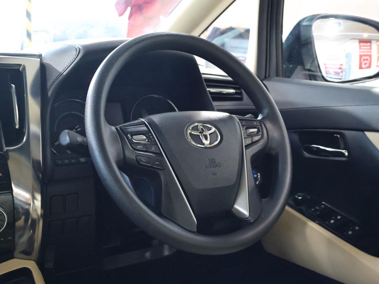 2015 Toyota Vellfire