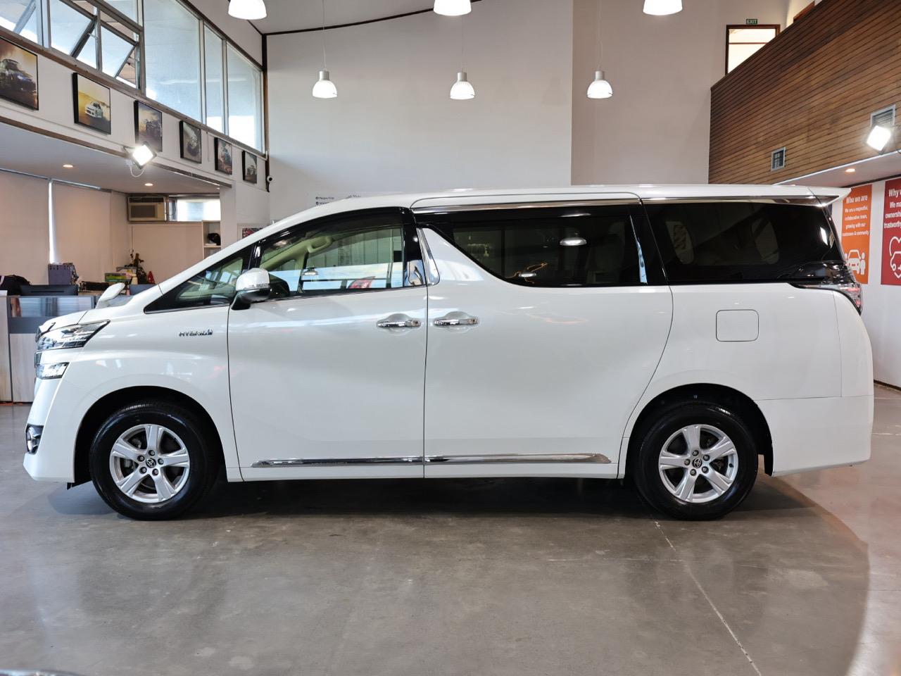 2015 Toyota Vellfire