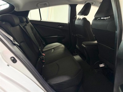 2020 Toyota Prius - Thumbnail