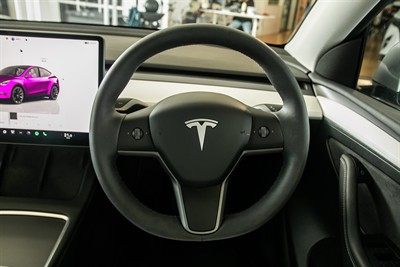 2024 Tesla Model Y - Thumbnail