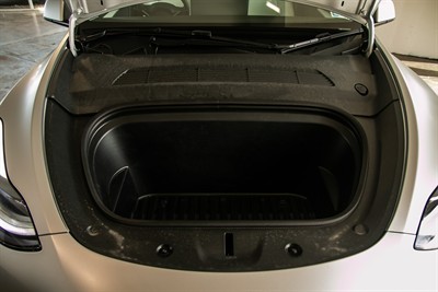 2024 Tesla Model Y - Thumbnail