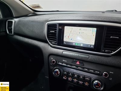 2021 Kia Sportage - Thumbnail