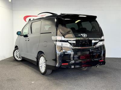 2012 Toyota Vellfire - Thumbnail